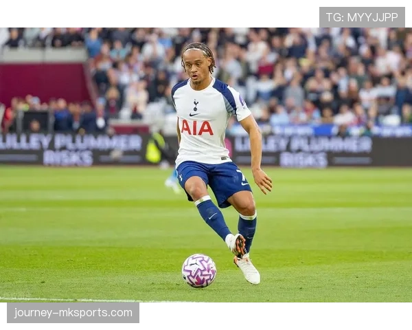 萨拉赫与哈兰德进球效率及位置差异解析