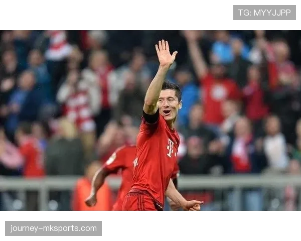 莱万多夫斯基五球神迹解析：9分钟5球为何成为历史经典