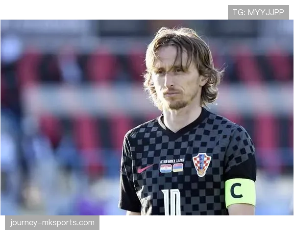 莫德里奇：从萨格勒布迪纳摩到热刺核心的生涯崛起解析