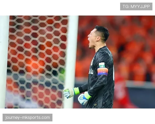 门将禁区外手球为何直接红牌？规则拆解